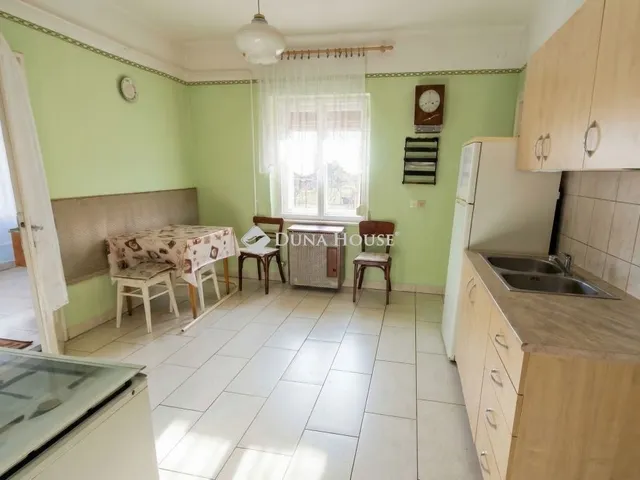 Eladó ház Városföld 76 nm