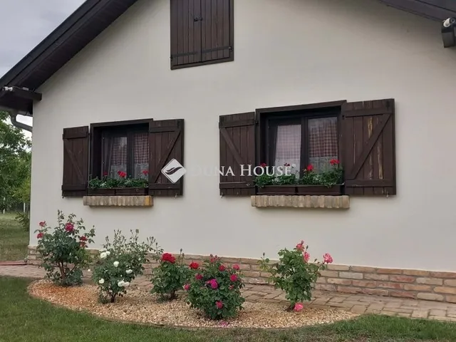 Eladó mezőgazdasági ingatlan Kecskemét, Katonatelep 107 nm