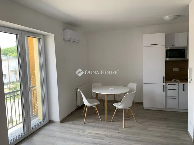 Kiadó lakás Kecskemét, Homokbánya 41 nm