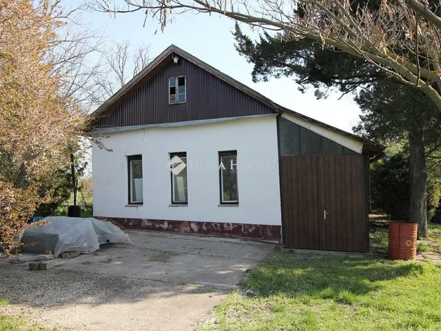 Eladó mezőgazdasági ingatlan Felgyő 100 nm
