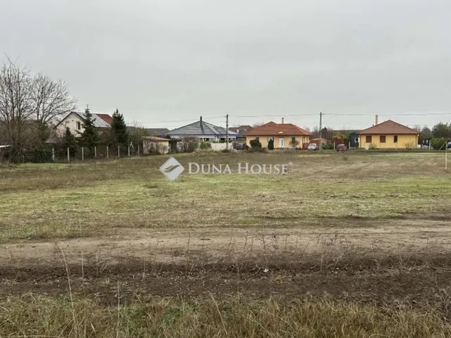 Eladó telek Kiskunfélegyháza 1250 nm