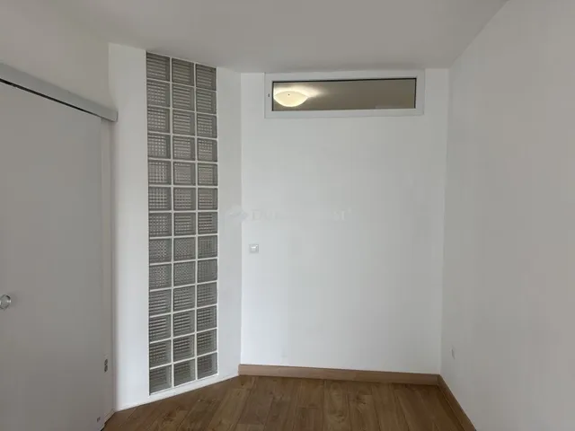 Kiadó kereskedelmi és ipari ingatlan Budapest XIII. kerület 51 nm