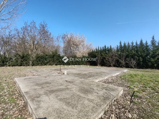 Eladó telek Kecskemét 1475 nm