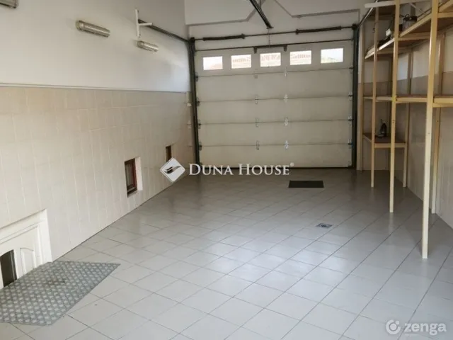Eladó ház Kecskemét 370 nm