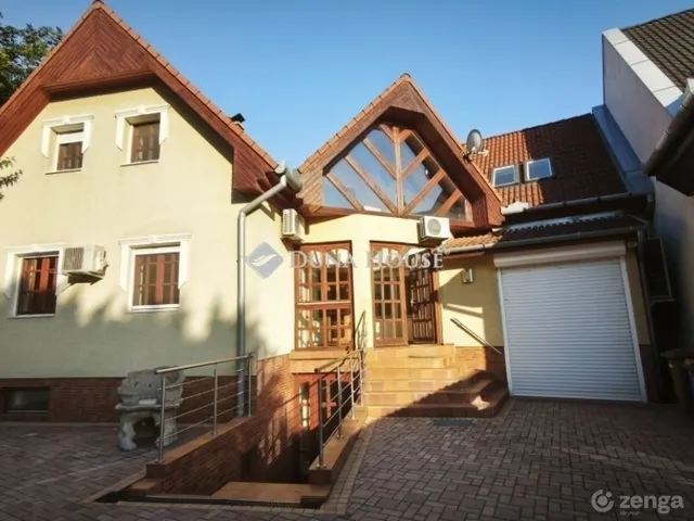 Eladó ház Kecskemét 370 nm