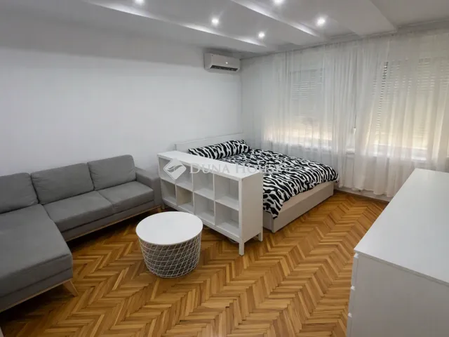 Eladó lakás Kecskemét, Belváros 34 nm