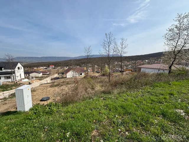 Eladó telek Pilisjászfalu, Somlyó völgyi lakópark 829 nm