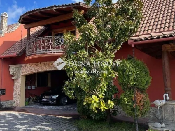 Eladó ház Kiskőrös 310 nm