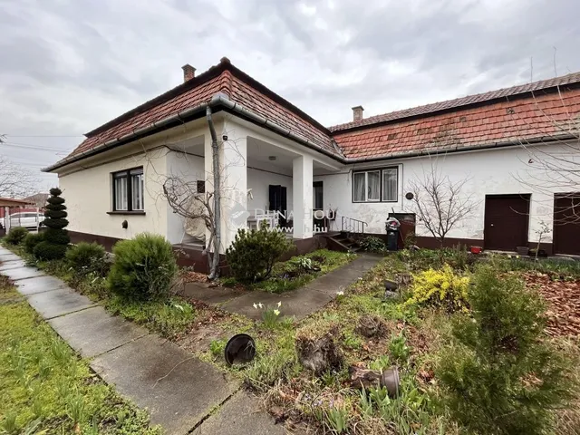 Eladó ház Kiskőrös 130 nm