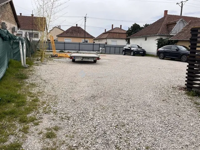 Eladó telek Kiskőrös 964 nm