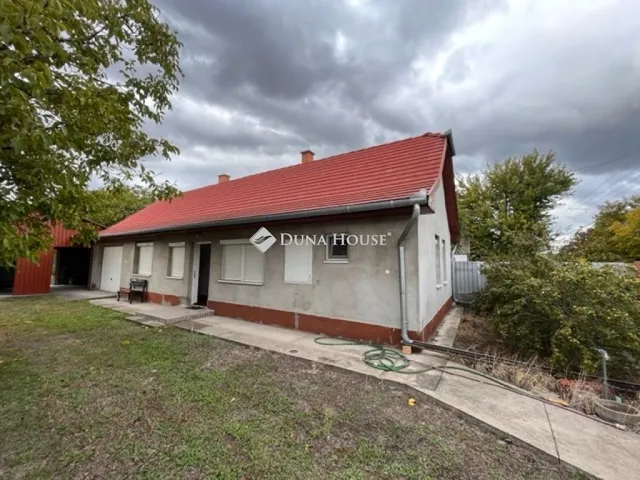 Eladó ház Kiskőrös 70 nm