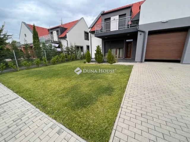 Kiadó ház Kiskőrös 115 nm