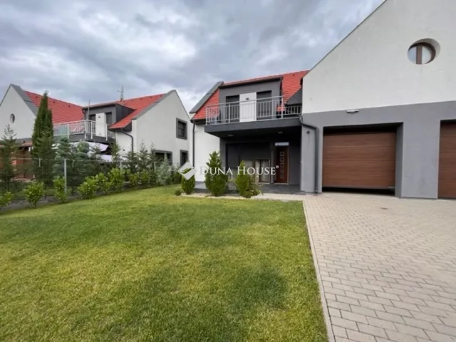 Kiadó ház Kiskőrös 115 nm