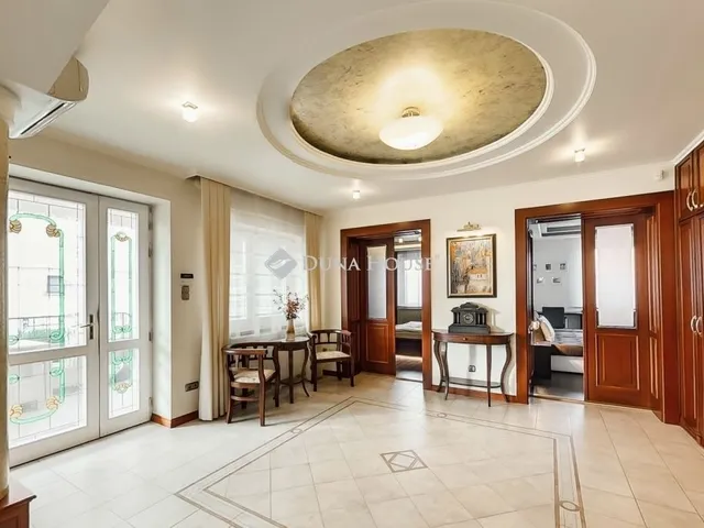 Eladó ház Kiskőrös 214 nm