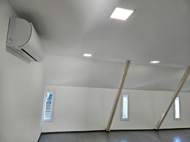 Kiadó kereskedelmi és ipari ingatlan Kecskemét, Déli ipartelep, Külső Szegedi Út 47 nm