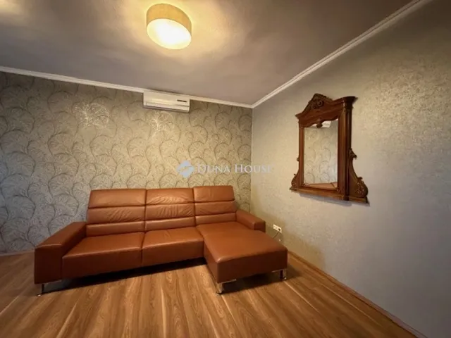 Eladó lakás Kiskőrös 67 nm