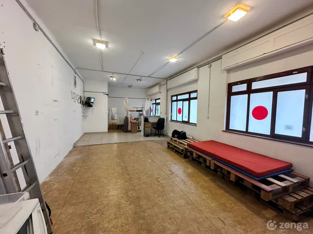 Eladó kereskedelmi és ipari ingatlan Budapest VIII. kerület, Csarnoknegyed 51 nm