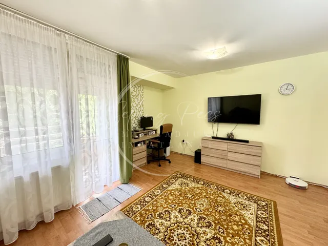Eladó lakás Pécs, Málom 61 nm