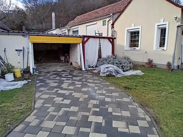 Eladó ház Pécs, Vasas, Mázsaház utca 85 nm