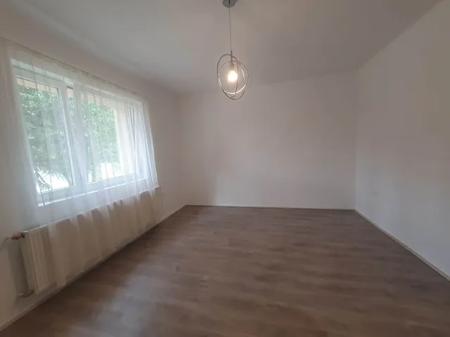 Eladó ház Pécs, Basamalom, Cinka Panna utca 96 nm