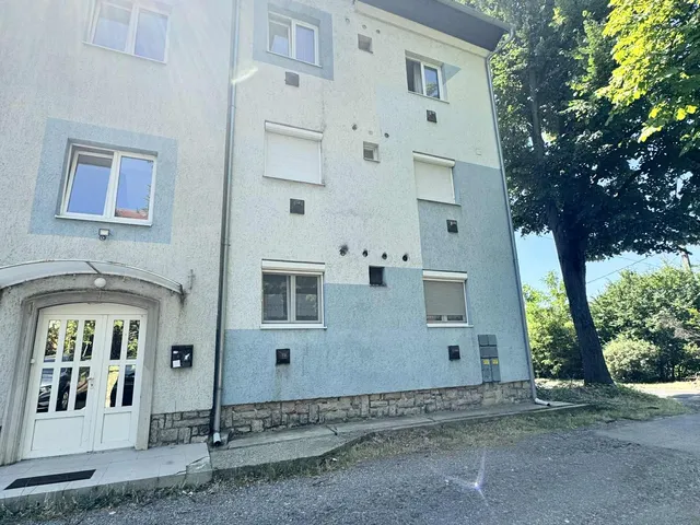 Eladó lakás Pécs, Meszes 49 nm