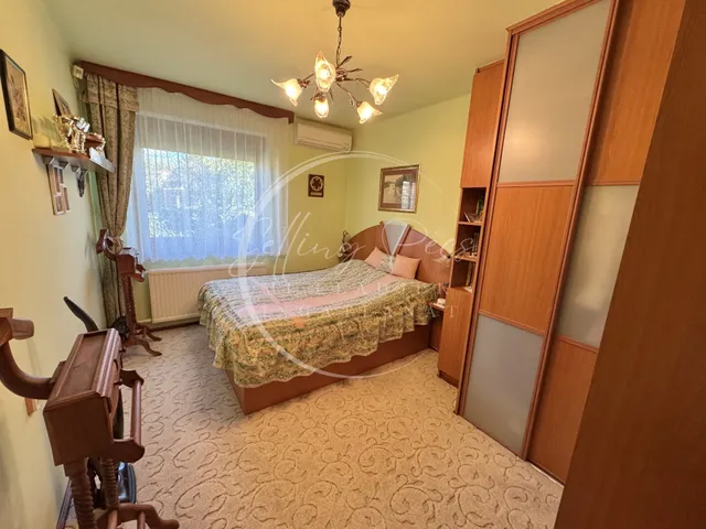 Eladó ház Pécs, Bálics, Görbe dülő 179 nm