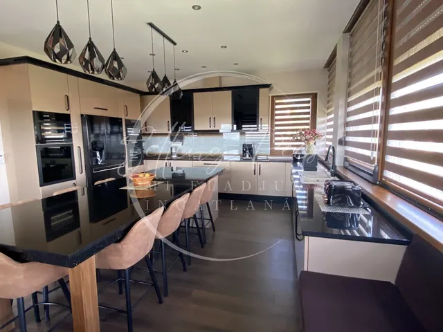 Eladó lakás Pécs, Donátus 125 nm