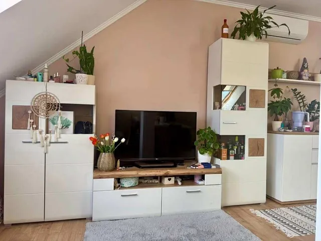 Kiadó lakás Pécs, Patacs, pellérdi út  63 nm