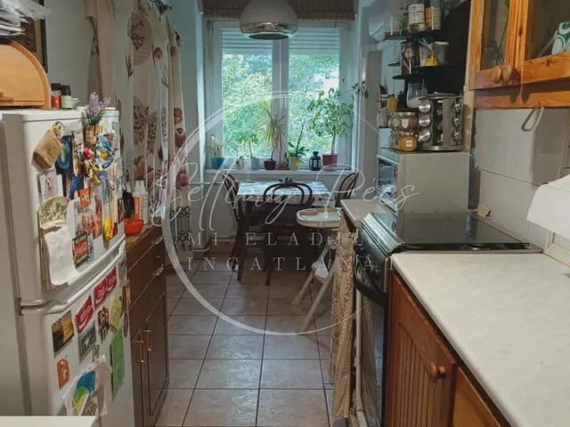 Eladó lakás Pécs, Uránváros 61 nm