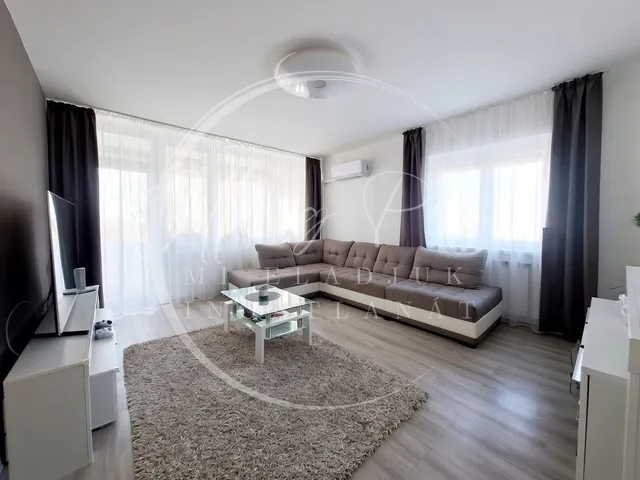 Eladó lakás Komló, Szilvás, Vértanúk útja  57 nm