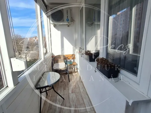 Eladó lakás Komló, Szilvás, Vértanúk útja  57 nm