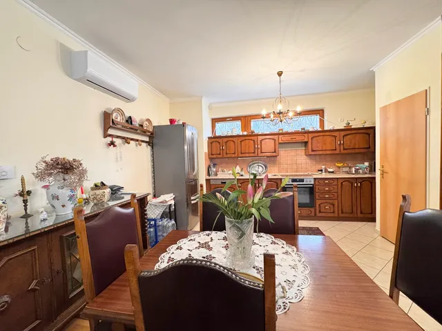 Eladó lakás Pécs, Rókusdomb, Radnics utca  88 nm