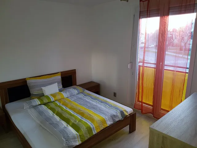 Kiadó lakás Pécs, Szigeti külváros, József Attila utca 40 47 nm