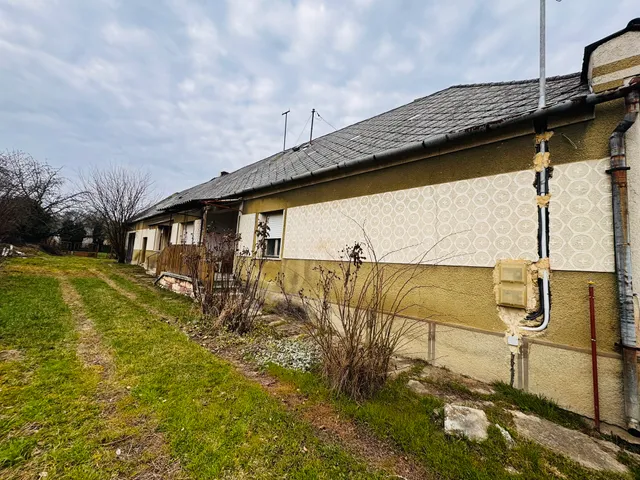 Eladó ház Szabadszentkirály 97 nm