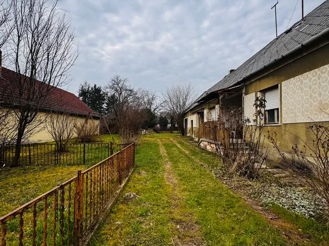 Eladó ház Szabadszentkirály, Petőfi Sándor utca 94 97 nm