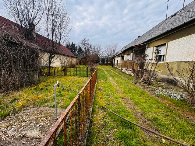 Eladó ház Szabadszentkirály, Petőfi Sándor utca 94 97 nm