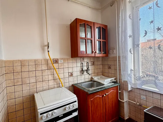 Eladó lakás Pécs, Budai városrész, Komlói út 54 nm