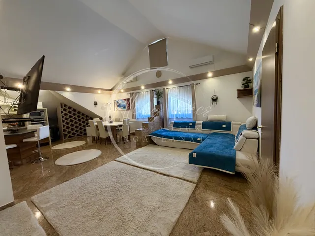 Eladó lakás Kozármisleny 128 nm