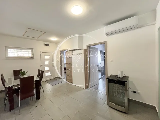 Kiadó ház Pécs, Kertváros, Erdély utca 90 nm