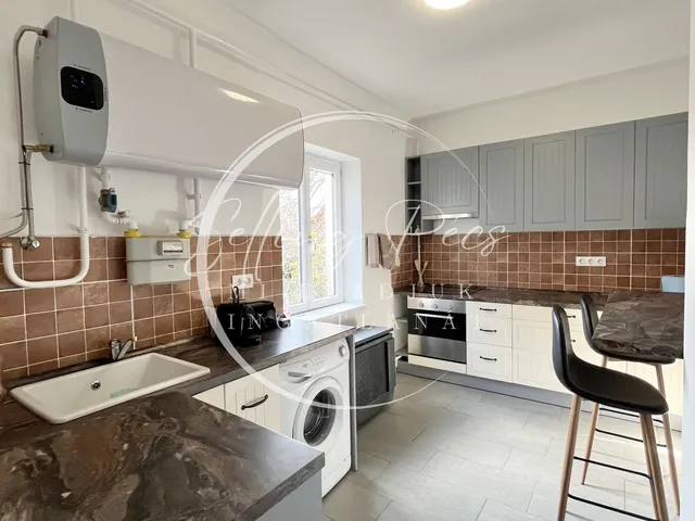 Kiadó ház Pécs, Kertváros, Erdély utca 90 nm