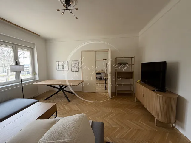 Eladó lakás Pécs, Belváros, Szabadság utca 105 nm