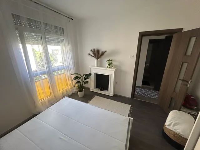 Kiadó lakás Pécs, Belváros 54 nm