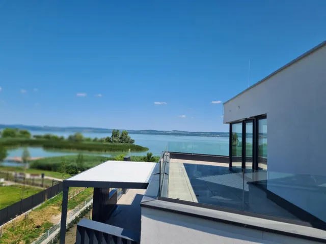 Eladó lakás Balatonszemes 84 nm
