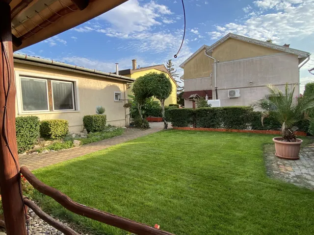 Eladó ház Fót, Fótújfalu 240 nm