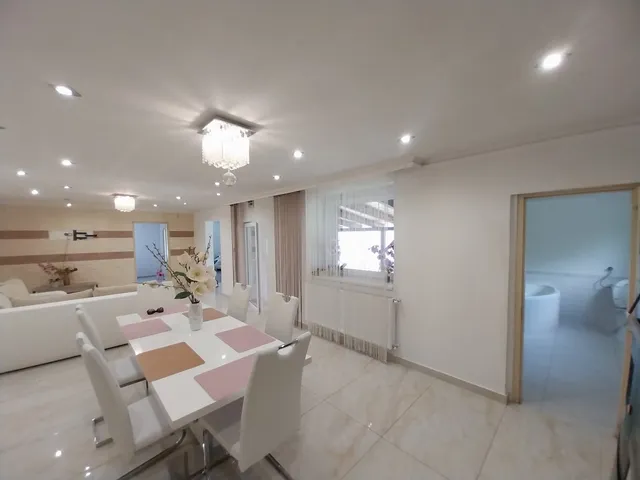 Eladó ház Apc 73 nm