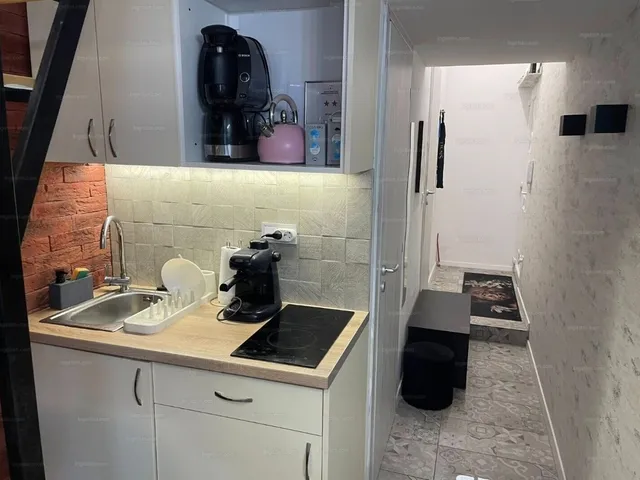 Kiadó lakás Budapest VI. kerület, Nagykörúton kívüli terület, Rózsa utca 99. 21 nm
