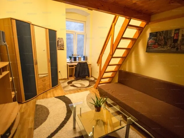 Kiadó lakás Budapest VII. kerület, Belső-Erzsébetváros, Csengery utca 30 nm