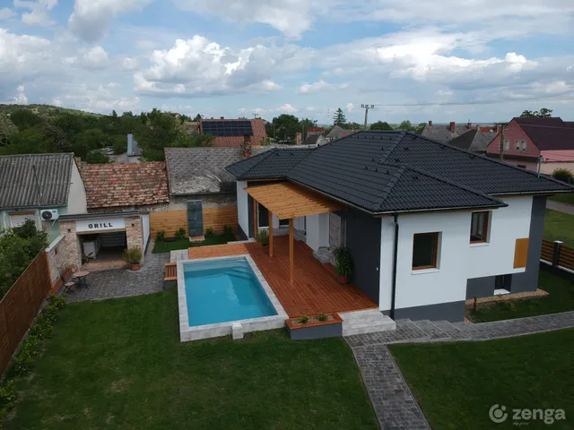 Eladó ház Csór 150 nm