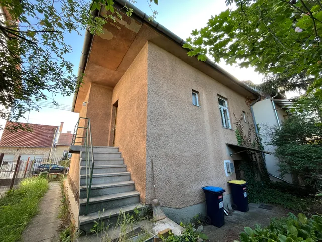 Eladó ház Budapest XV. kerület, Pestújhely 161 nm