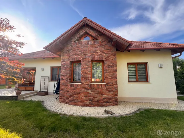 Eladó ház Mosonmagyaróvár 220 nm